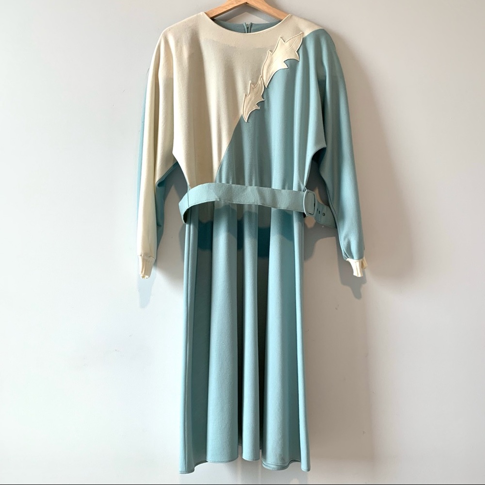 MIDI Long Sleeve Dress Size 12 Belted Zippered EUC